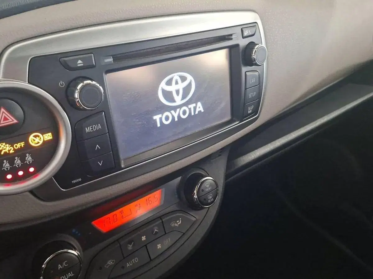 Toyota Yaris usata a Torino (7)