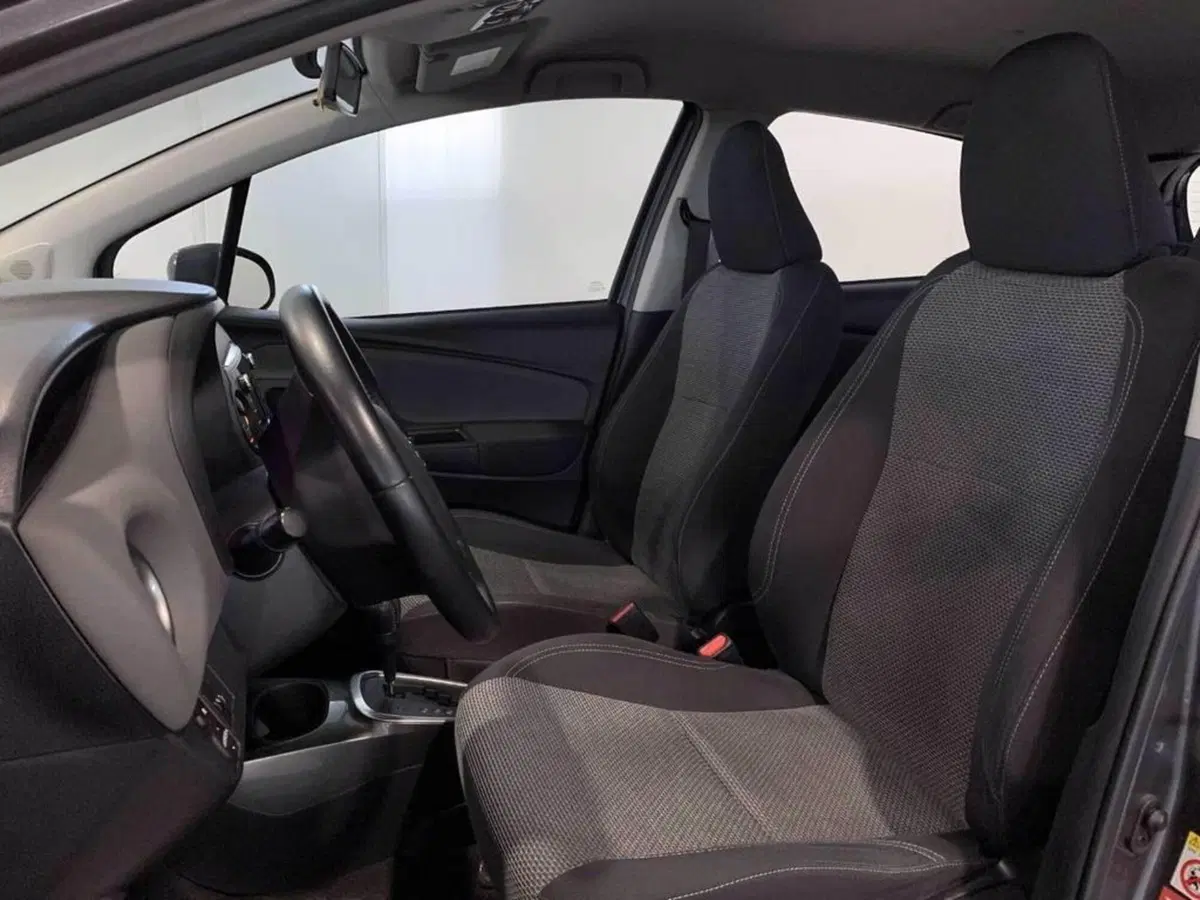 Toyota Yaris usata a Torino (9)