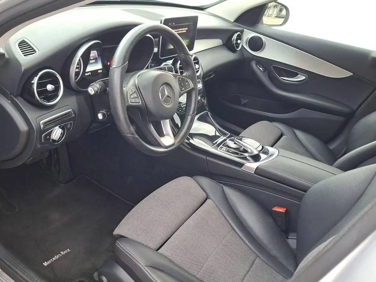 Mercedes-Benz Classe C usata a Torino (11)