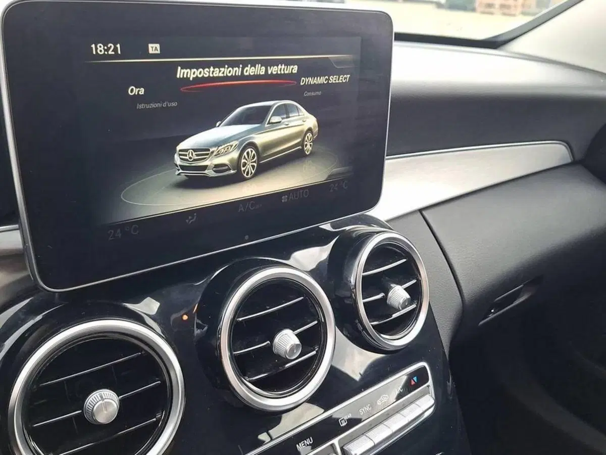 Mercedes-Benz Classe C usata a Torino (7)