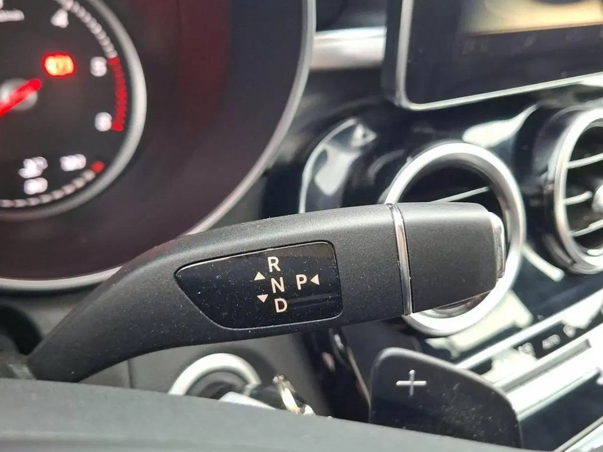 Mercedes-Benz Classe C usata a Torino (8)