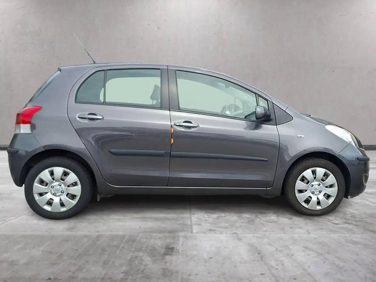 Toyota Yaris usata a Torino (3)