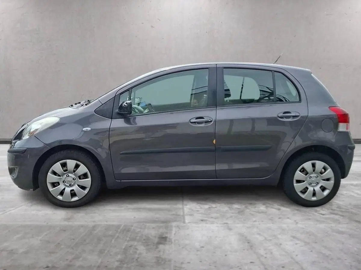Toyota Yaris usata a Torino (4)
