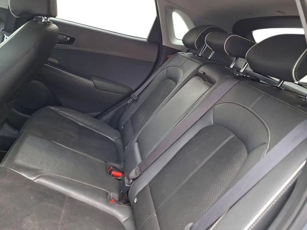 Hyundai Kona usata a Torino (11)