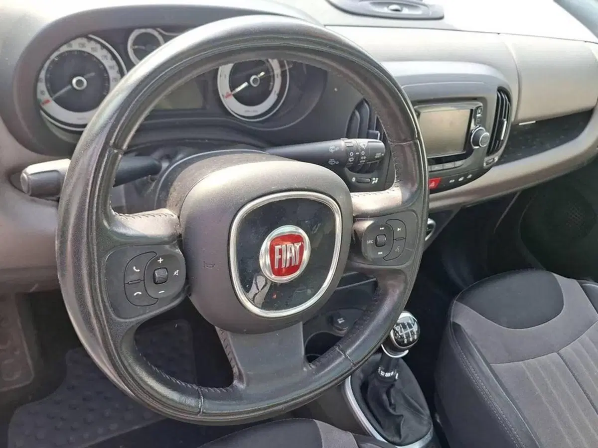 Fiat 500L usata a Torino (10)