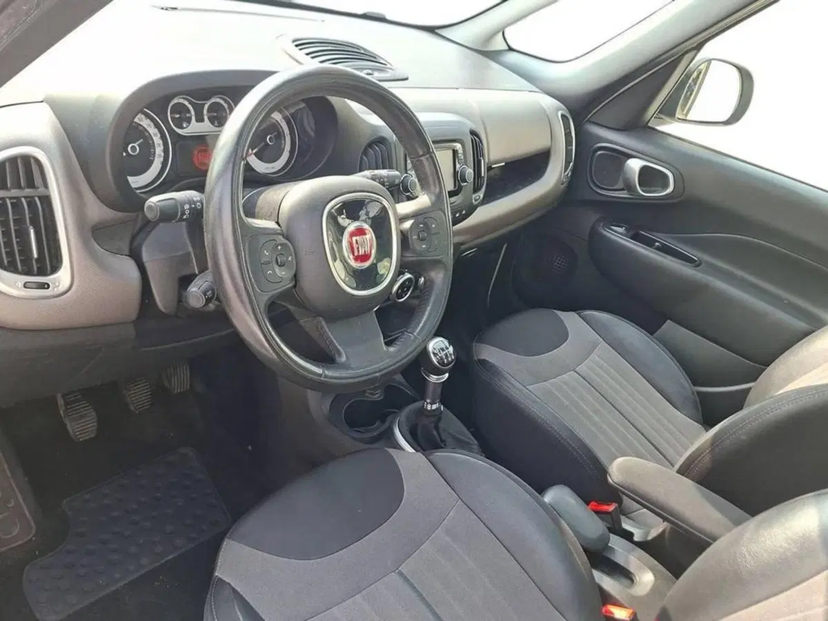 Fiat 500L usata a Torino (9)