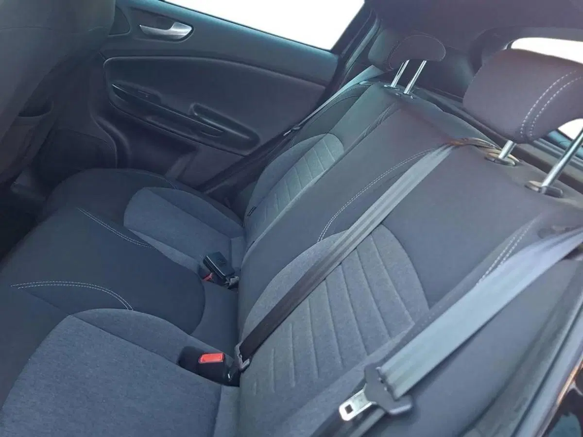 Alfa Romeo Giulietta usata a Torino (11)