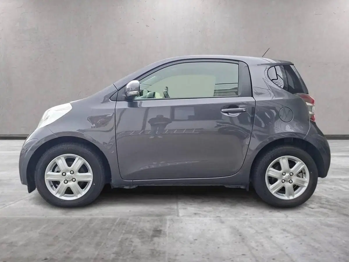 Toyota iQ usata a Torino (4)
