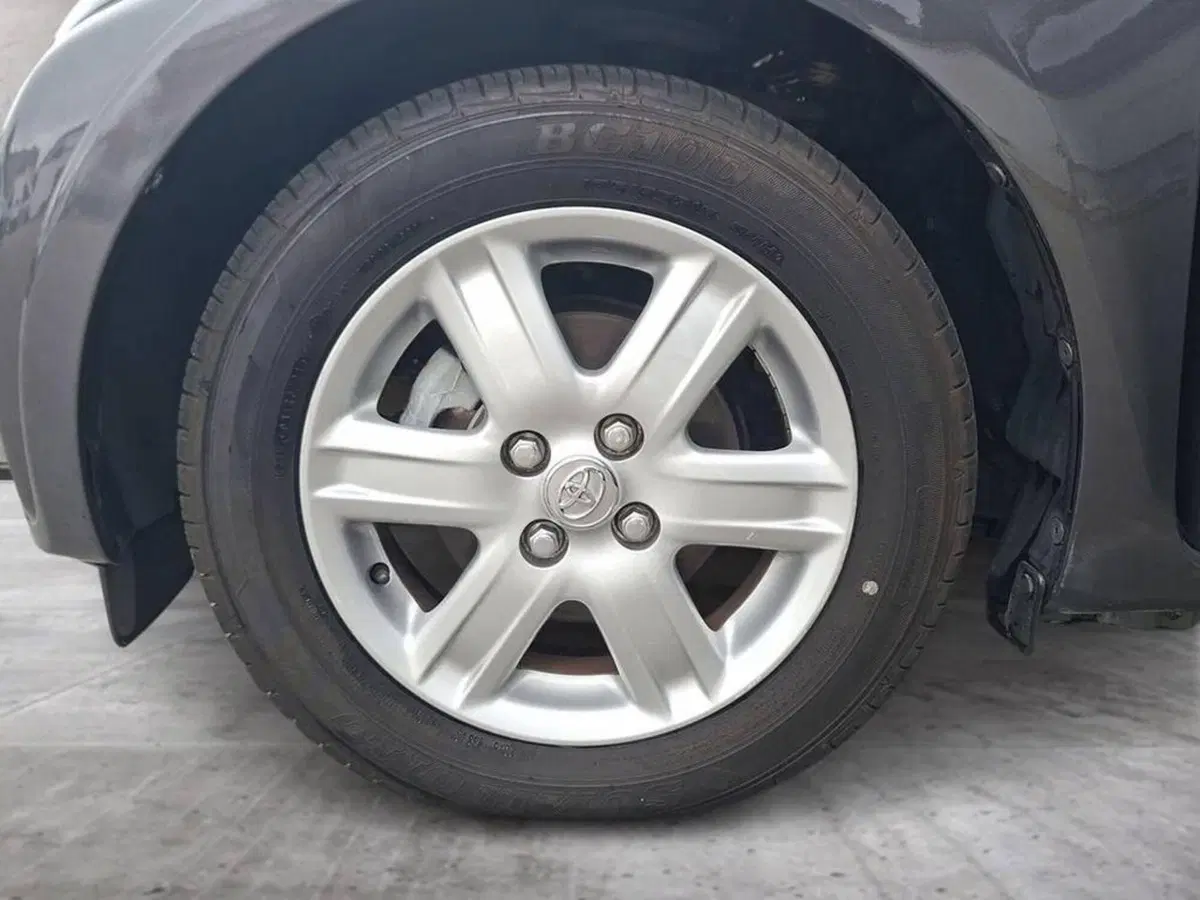 Toyota iQ usata a Torino (5)