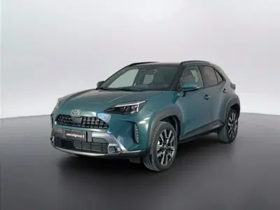 Toyota Yaris Cross 1.5h GR Sport Black Sky fwd 116cv e-cvt del 2025 usata a Mosciano Sant'Angelo