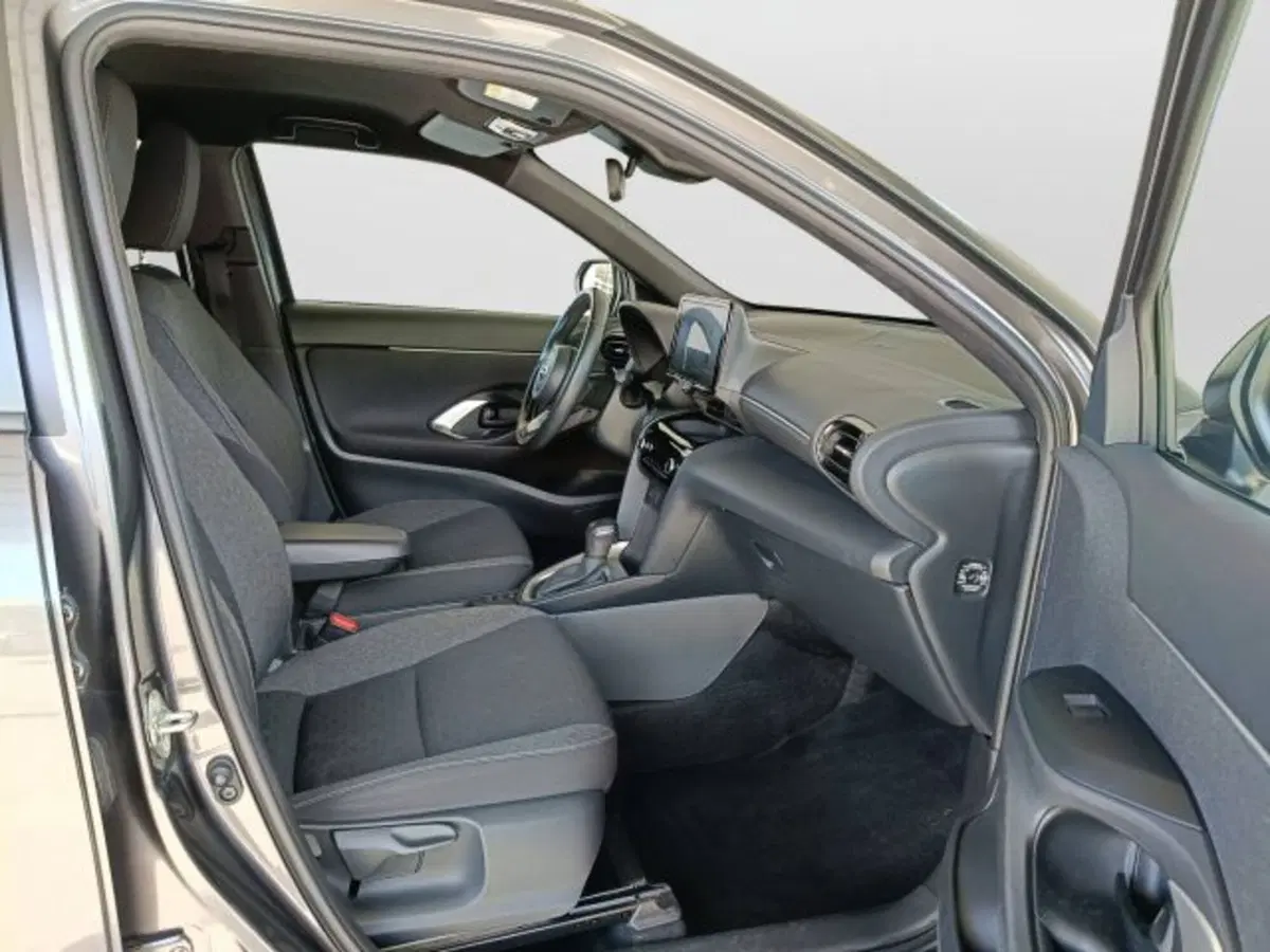 Toyota Yaris Cross usata a Teramo (11)