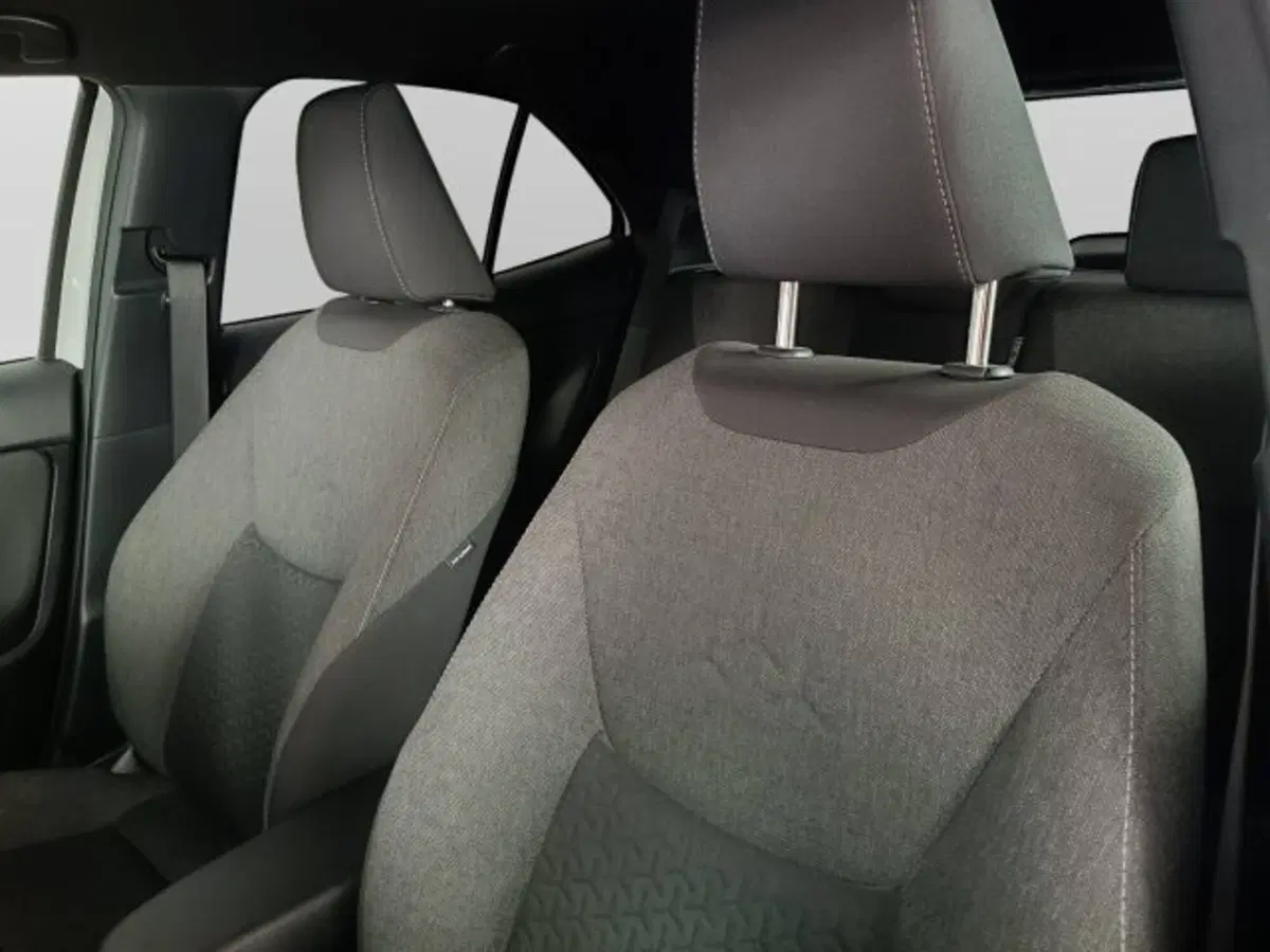 Toyota Yaris Cross usata a Teramo (17)