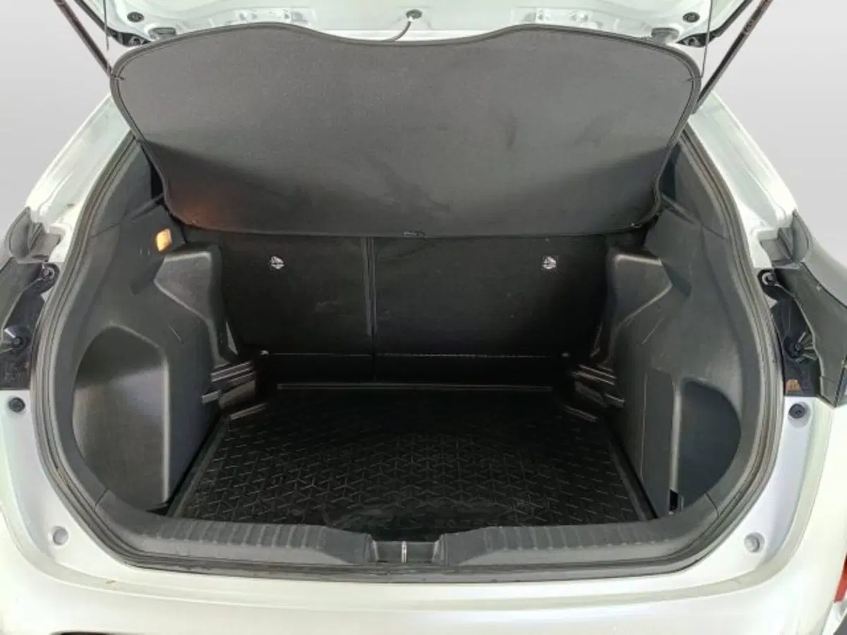 Toyota Yaris Cross usata a Teramo (19)