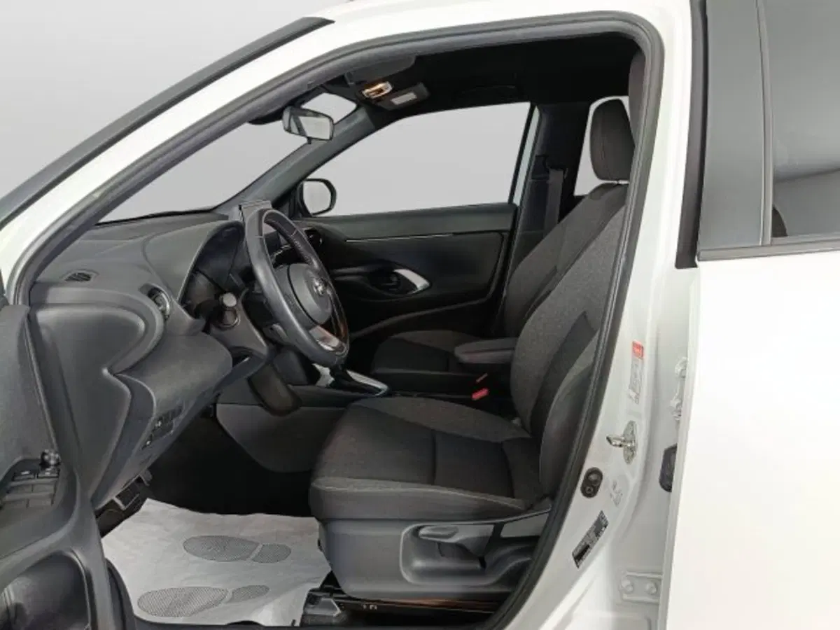 Toyota Yaris Cross usata a Teramo (8)
