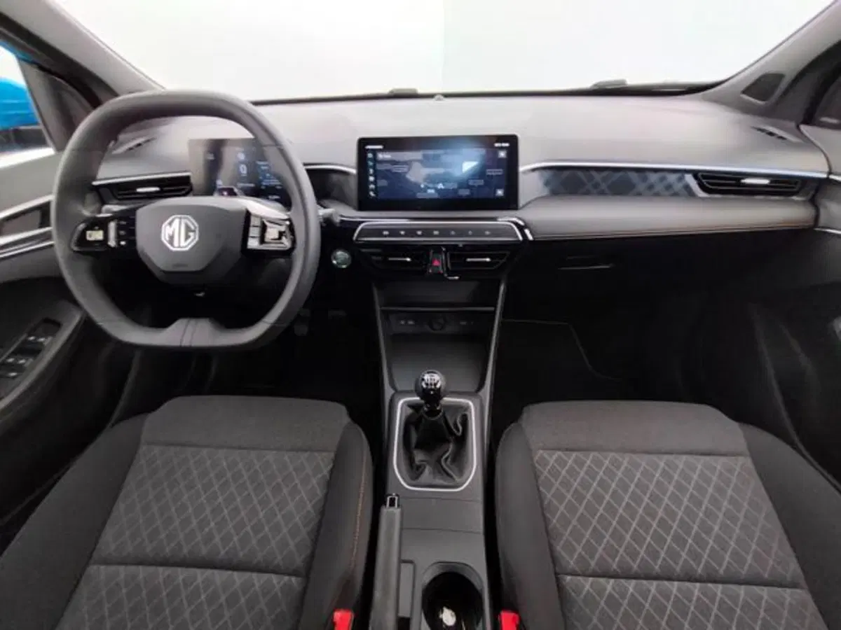 Mg MG3 nuova a Como (4)