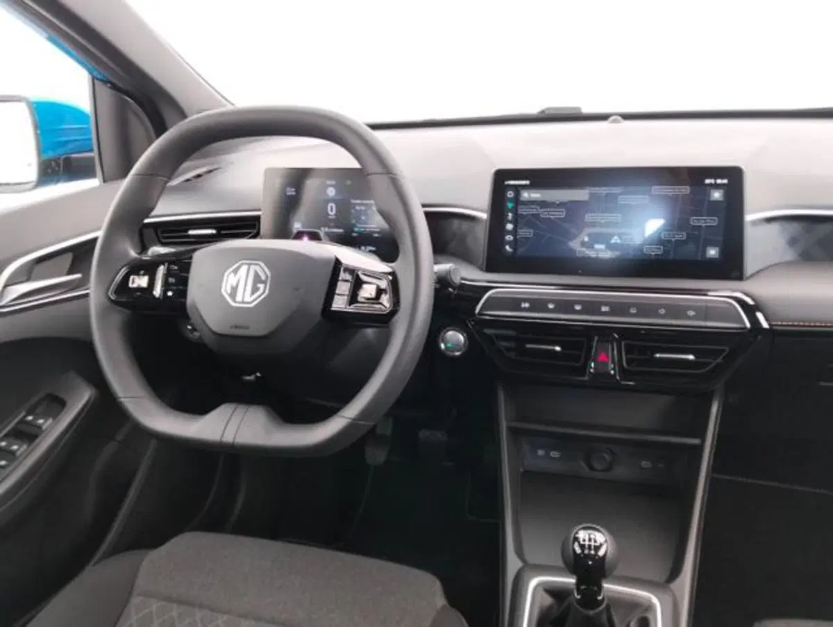 Mg MG3 nuova a Como (9)