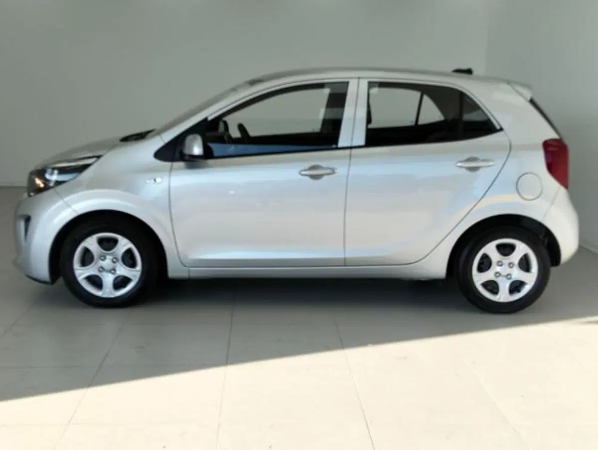 Kia Picanto usata a Como (8)