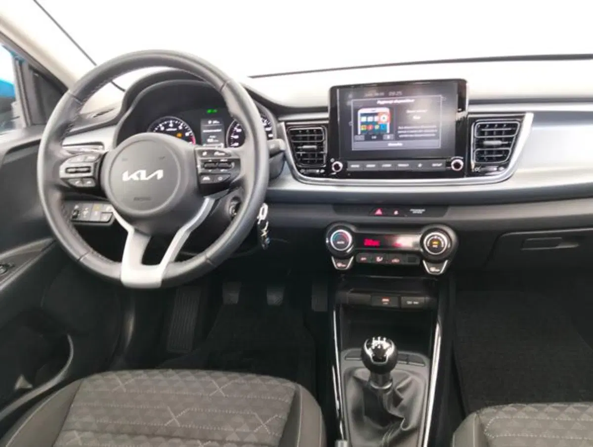 Kia Rio usata a Como (10)