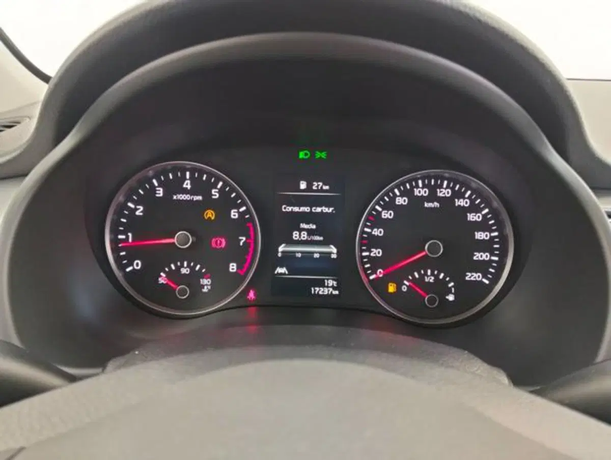 Kia Rio usata a Como (11)