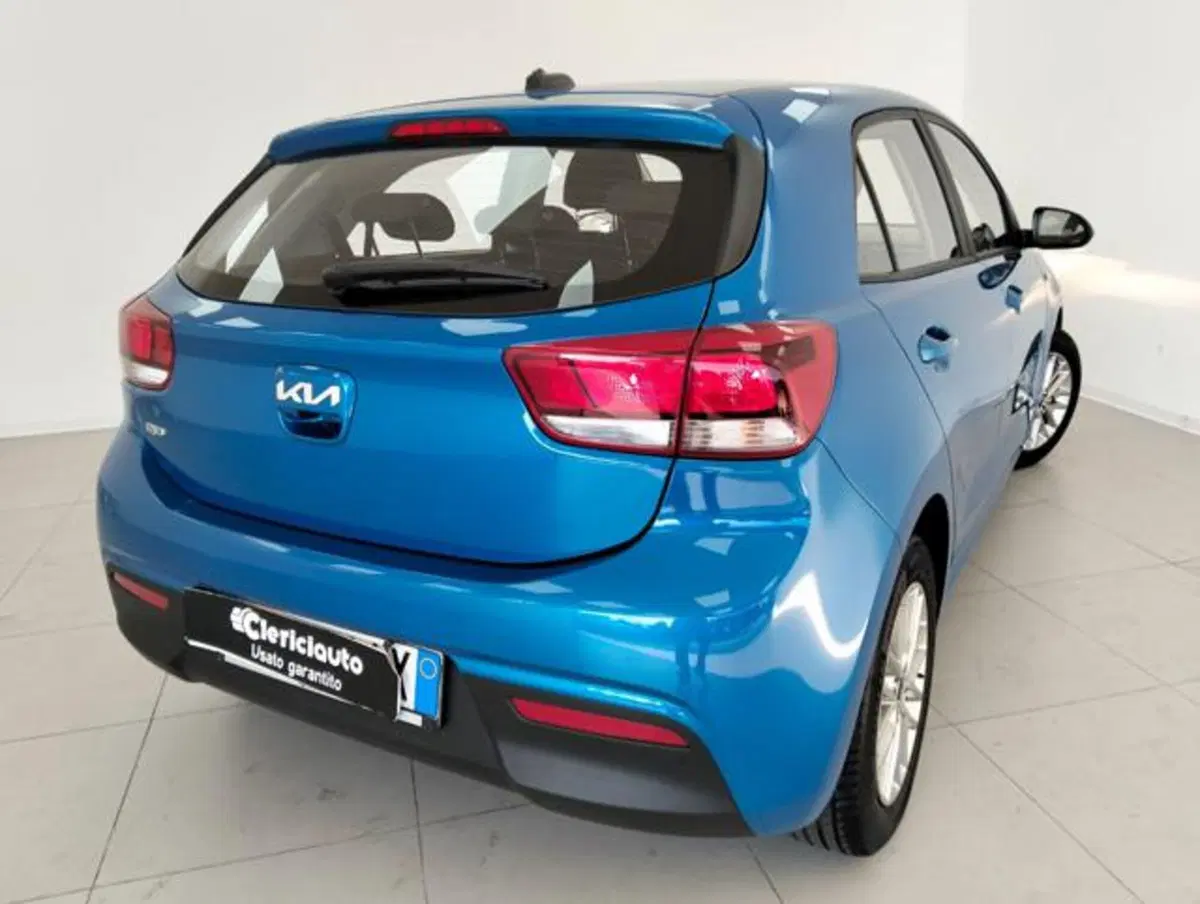 Kia Rio usata a Como (2)