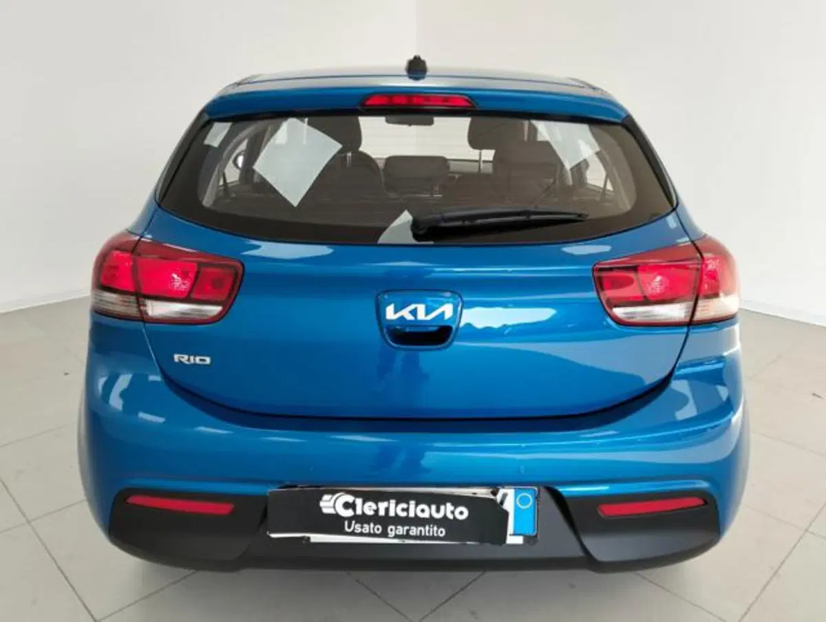Kia Rio usata a Como (7)