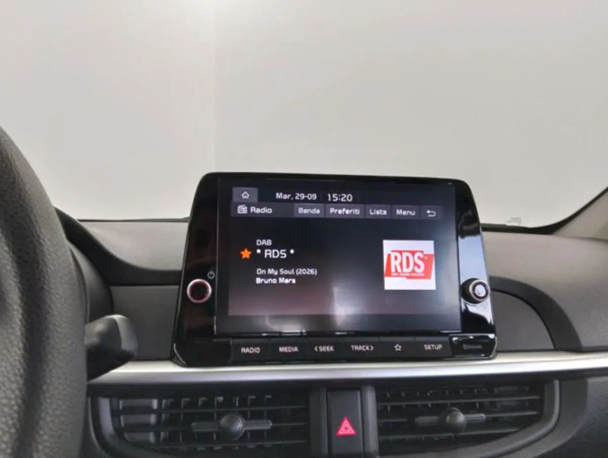 Kia Picanto usata a Como (13)