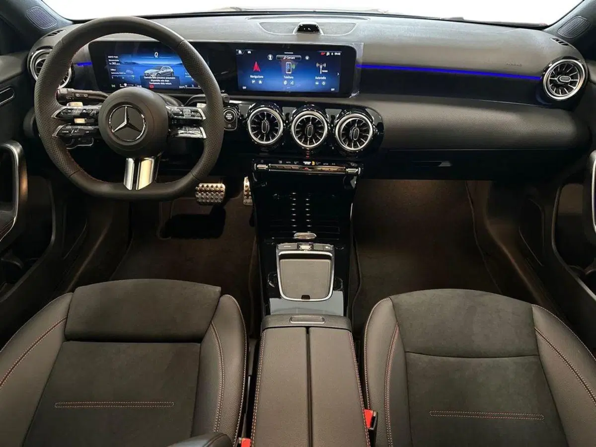 Mercedes-Benz Classe A nuova a Bolzano (10)