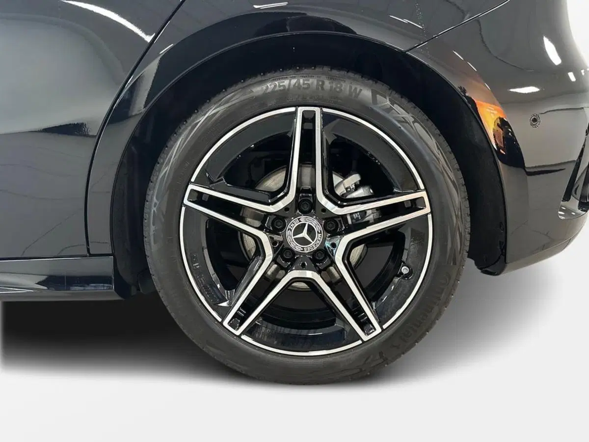 Mercedes-Benz Classe A nuova a Bolzano (7)