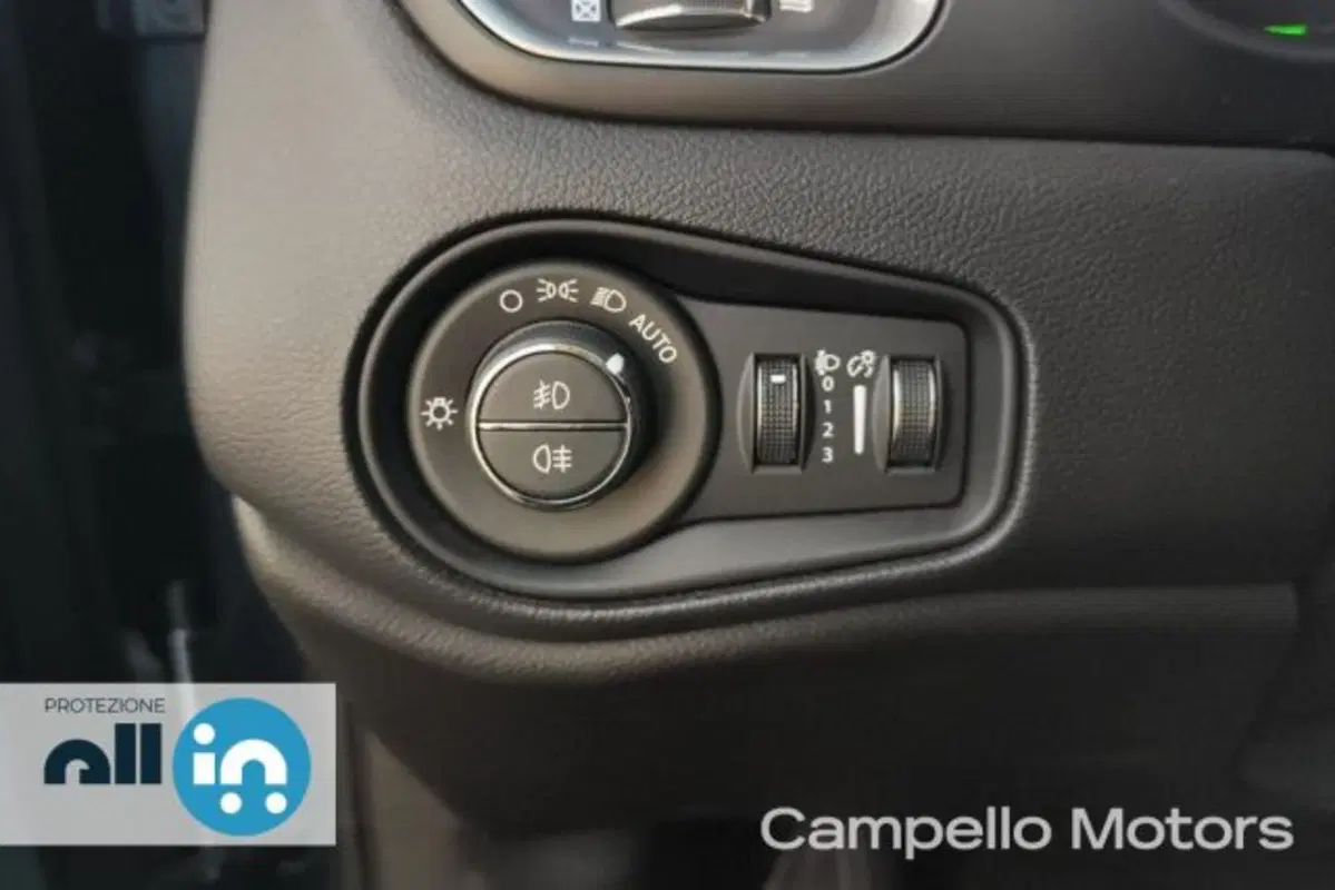 Jeep Renegade usata a Venezia (18)