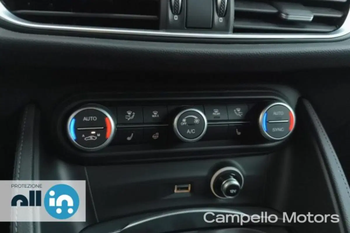 Alfa Romeo Stelvio usata a Venezia (14)