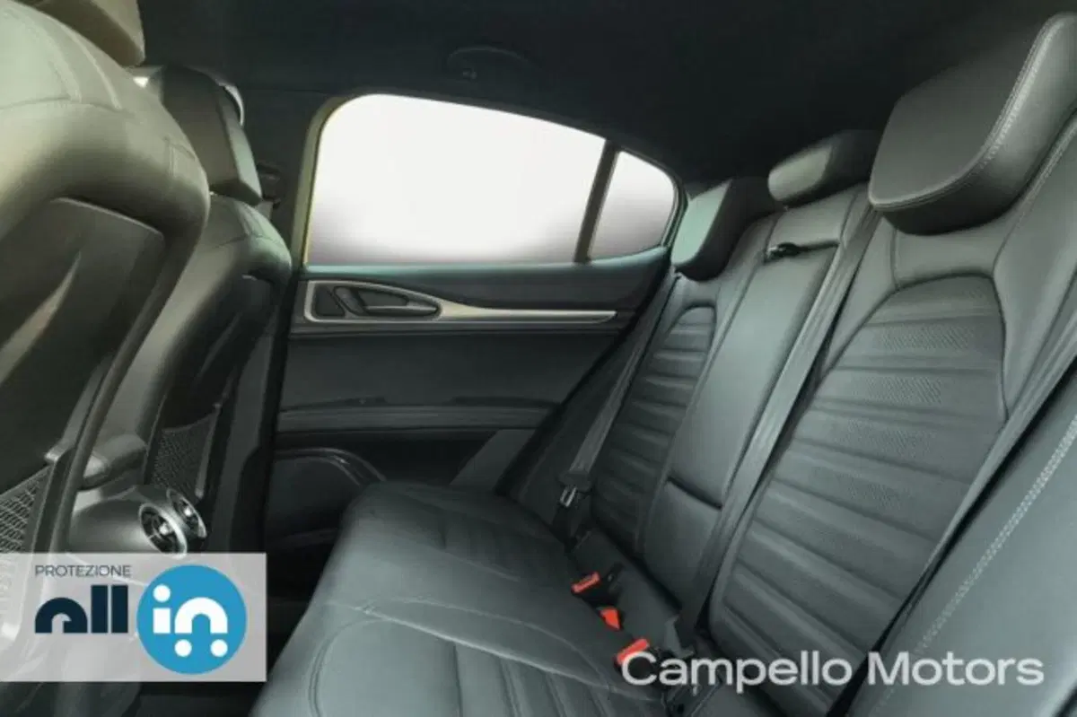 Alfa Romeo Stelvio usata a Venezia (6)