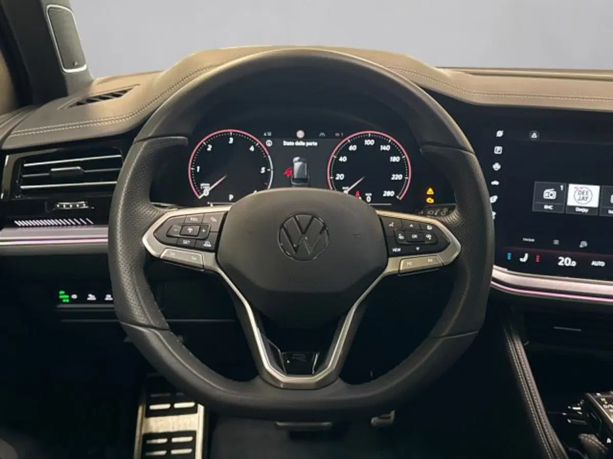 Volkswagen Touareg usata a Vicenza (9)