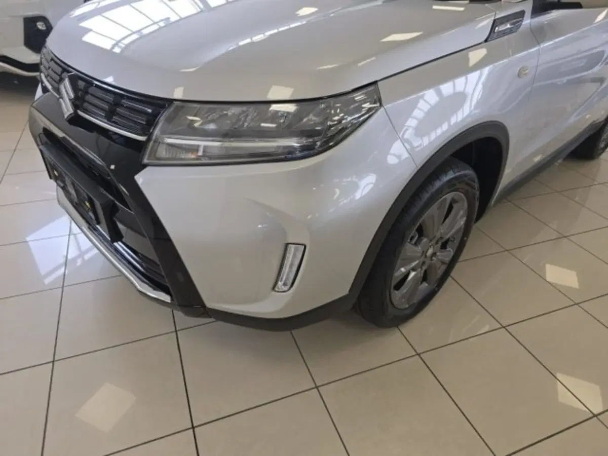 Suzuki Vitara nuova a Reggio Emilia (17)