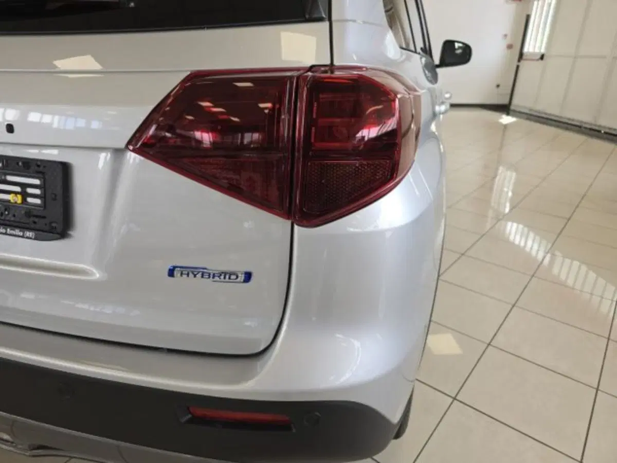 Suzuki Vitara nuova a Reggio Emilia (19)