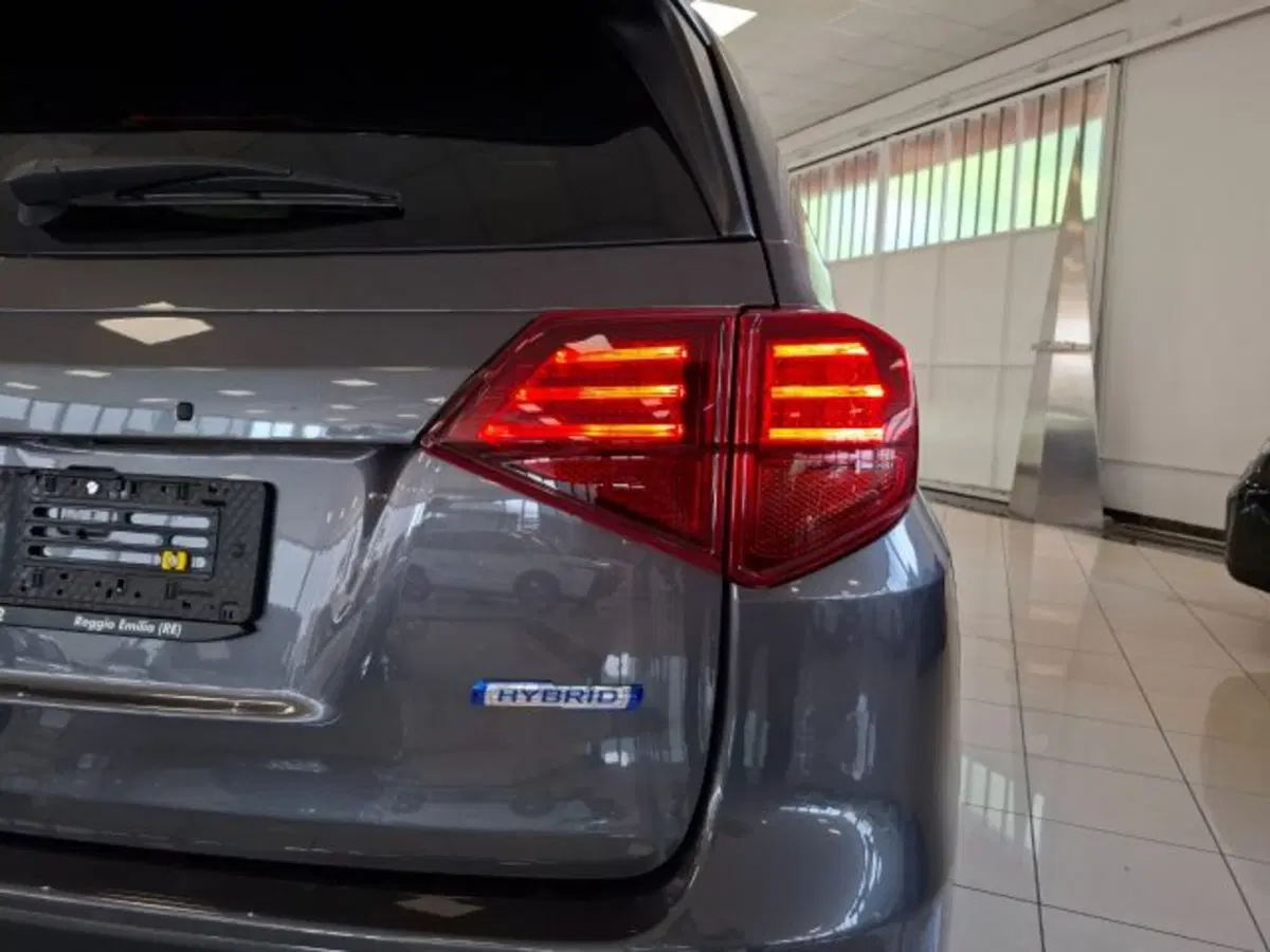 Suzuki Vitara nuova a Reggio Emilia (17)