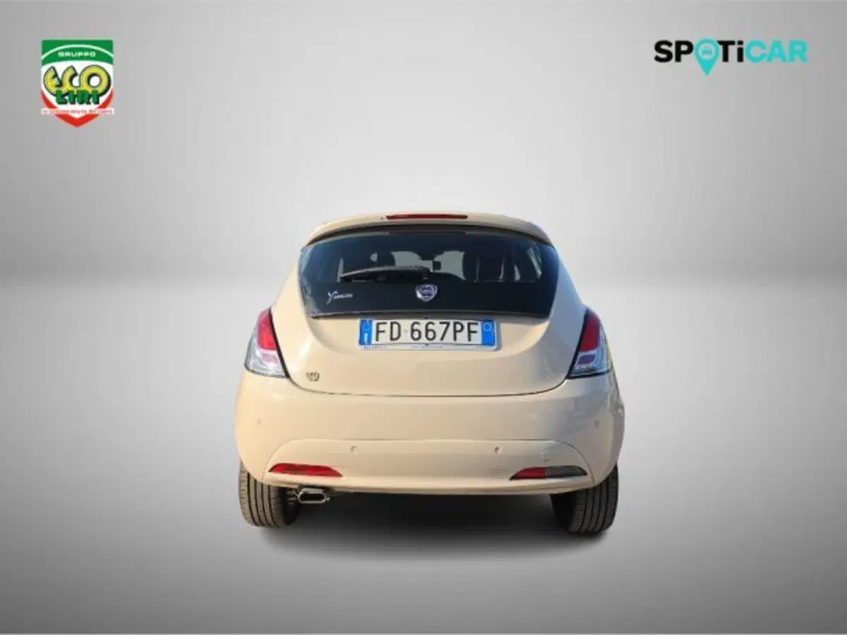 Lancia Ypsilon usata a Frosinone
