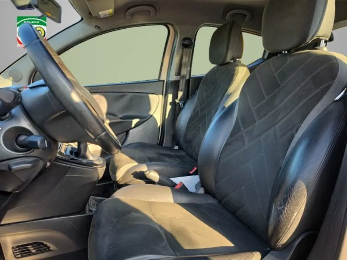 Lancia Ypsilon usata a Frosinone (5)