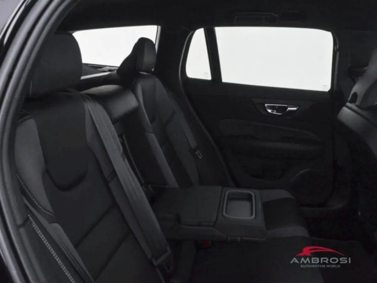 Volvo V60 usata a Perugia (11)