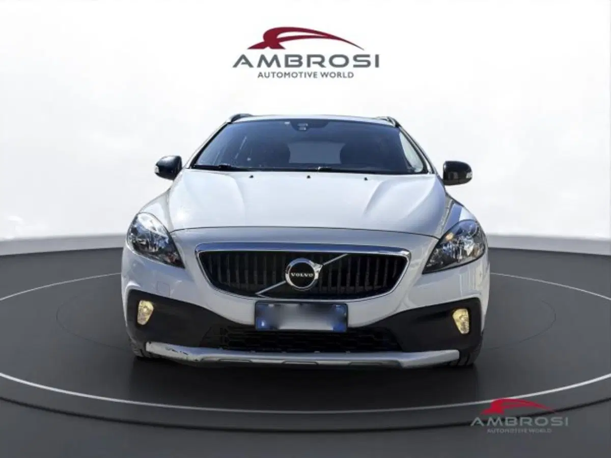 Volvo V40 Cross Country usata a Perugia (7)