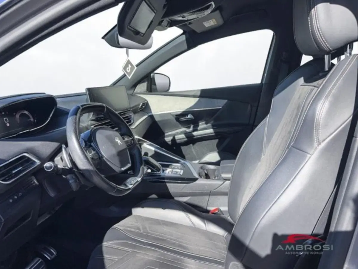 Peugeot 5008 usata a Perugia (10)