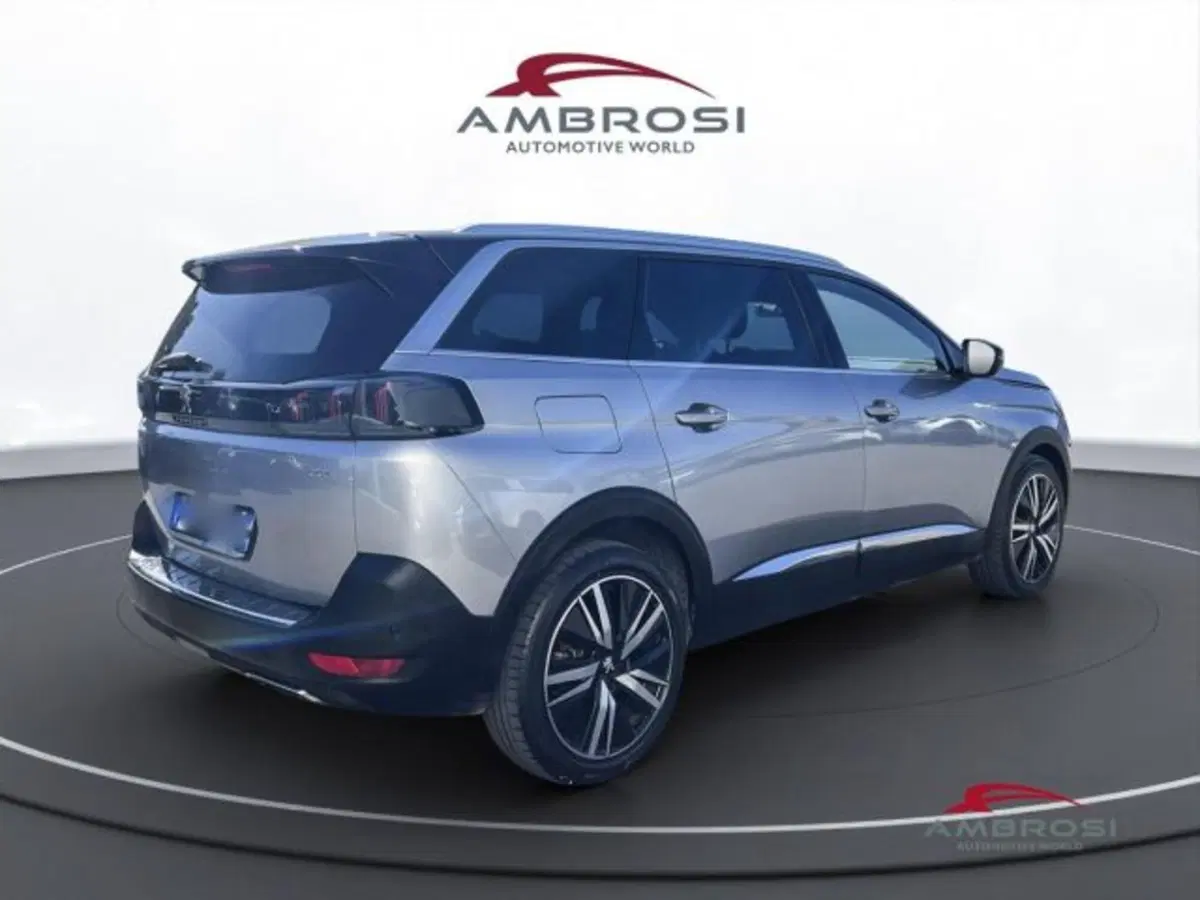 Peugeot 5008 usata a Perugia (3)