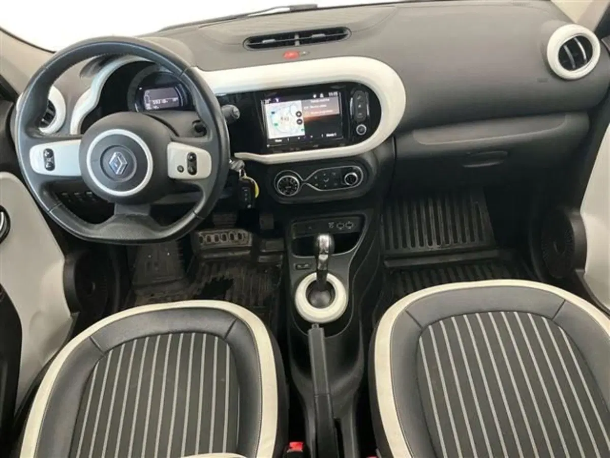 Renault Twingo usata a Como (10)