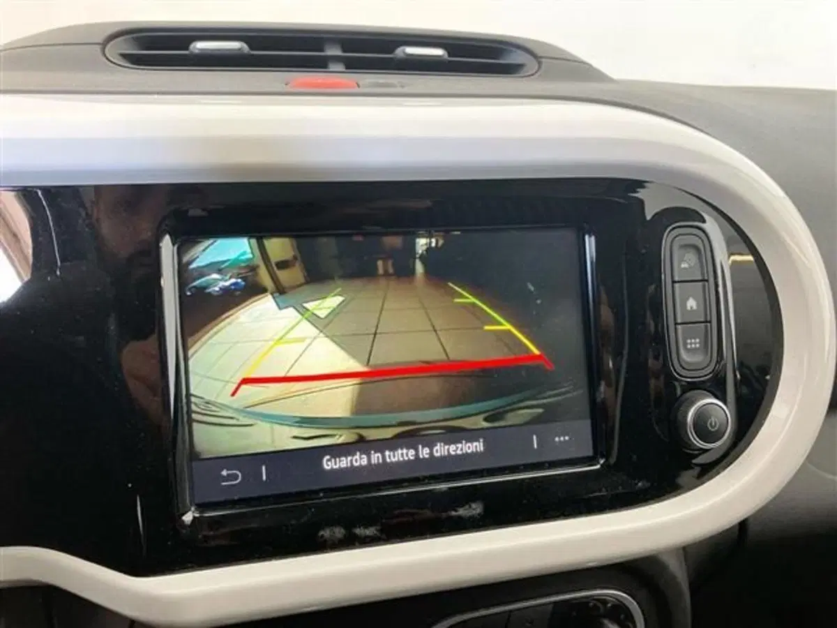 Renault Twingo usata a Como (14)