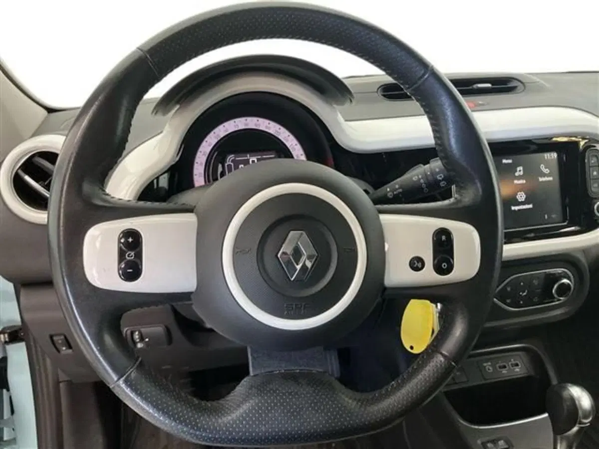 Renault Twingo usata a Como (17)