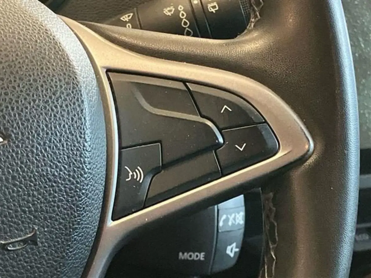 Dacia Duster usata a Como (18)