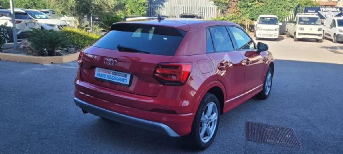 Audi Q2 usata a Napoli (4)