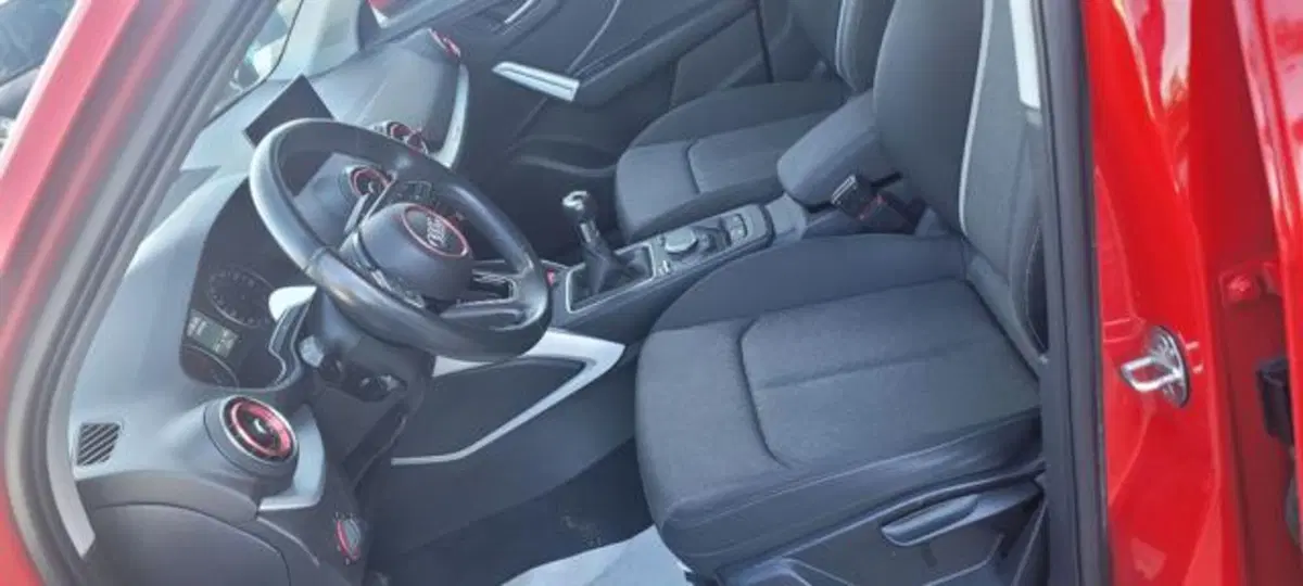 Audi Q2 usata a Napoli (6)
