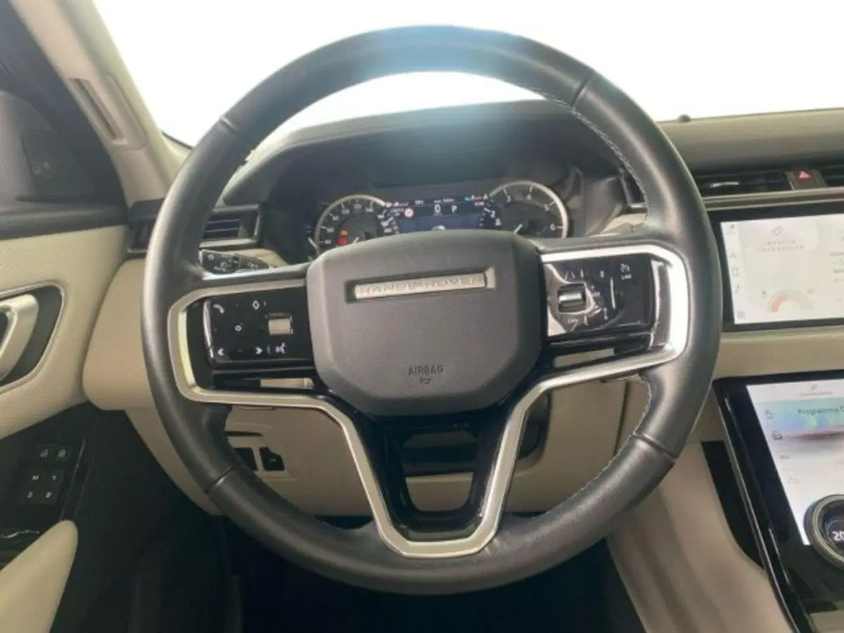Land Rover Range Rover Velar usata a Lecce (12)