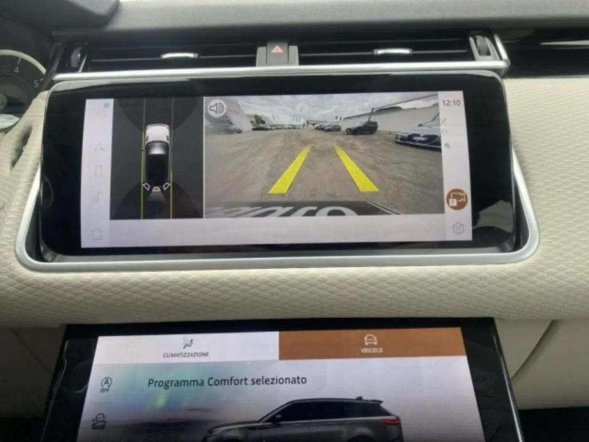 Land Rover Range Rover Velar usata a Lecce (20)