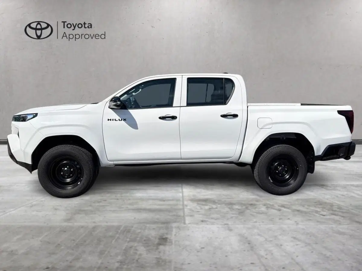 Toyota Hilux nuova a Vicenza (2)